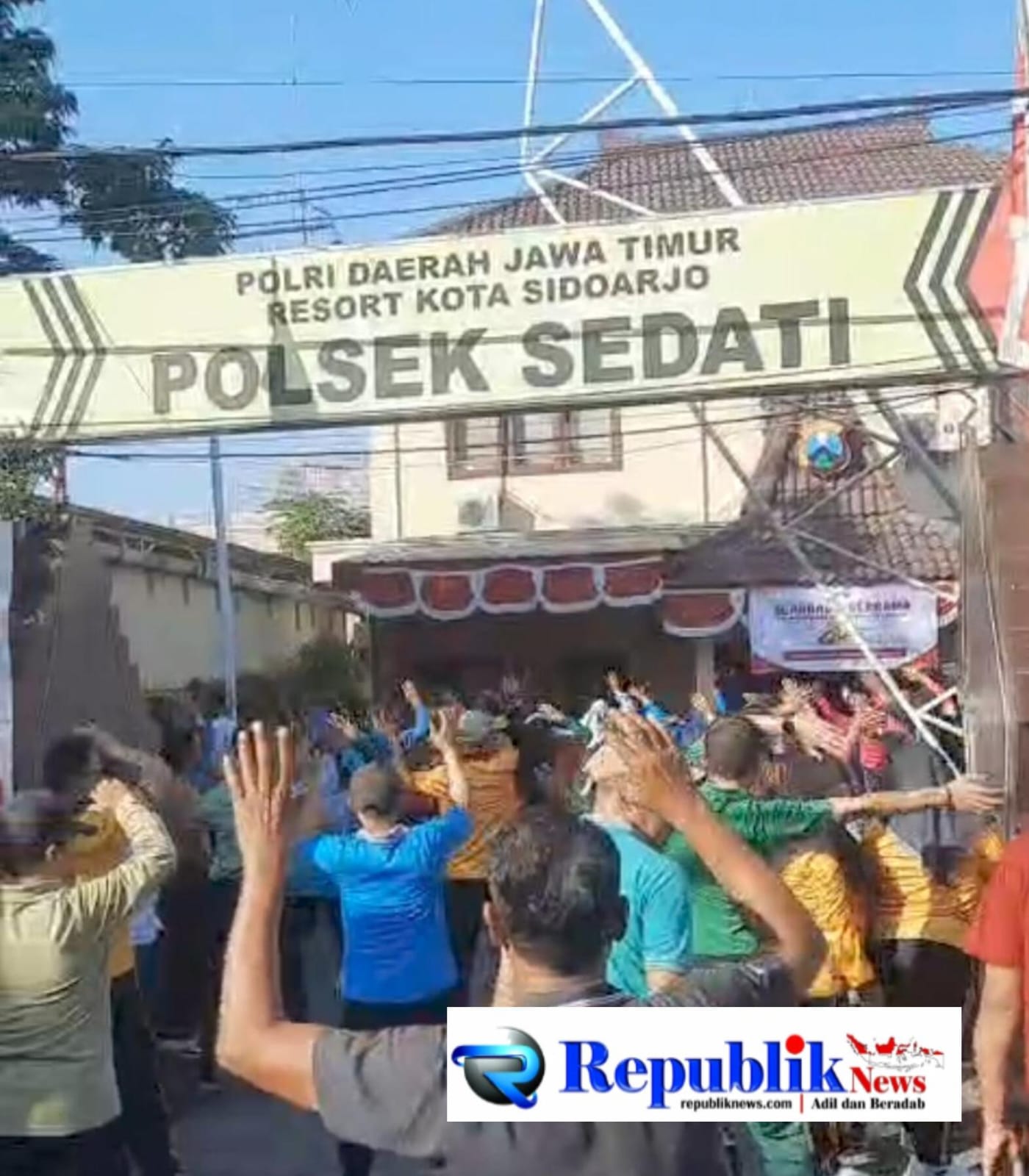 Ilustrasi polsek sedati untuk artikel Polsek Sedati Pererat Kedekatan Lewat Senam dan Bakti Sosial