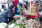 Pempek tumpah palembang: Pempek Tumpah Pasar 16 Ilir Viral,…